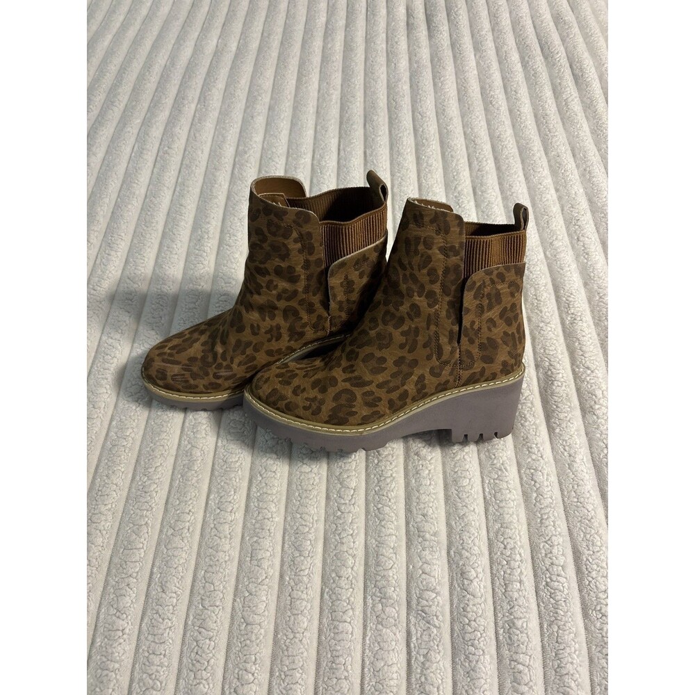 Hey Girk Corky’s Pull On Leopard Cheetah Chelsea Boots Womens 8 brown sock lined